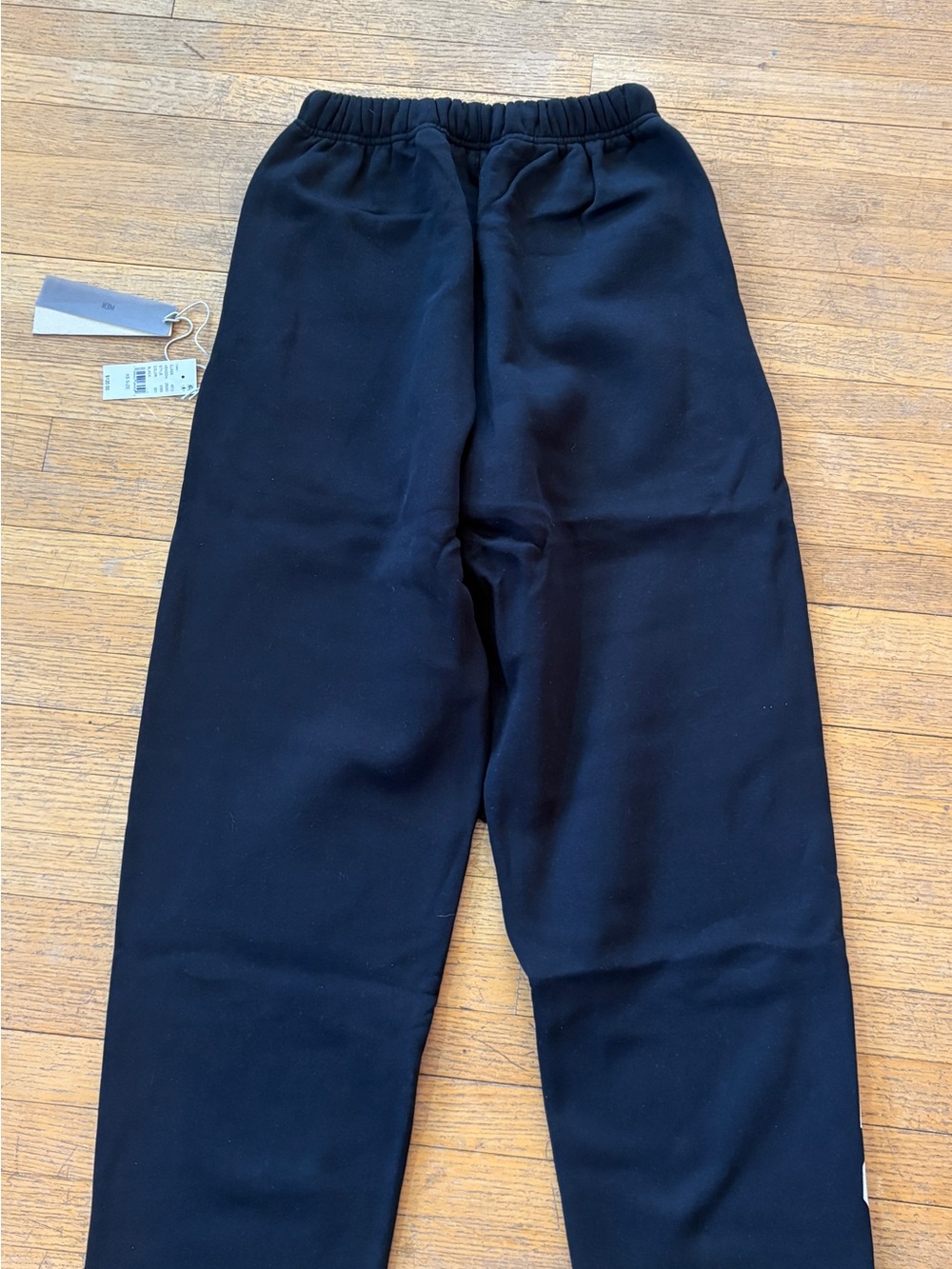 Essentials Sweatpants - Picture 2 of 7